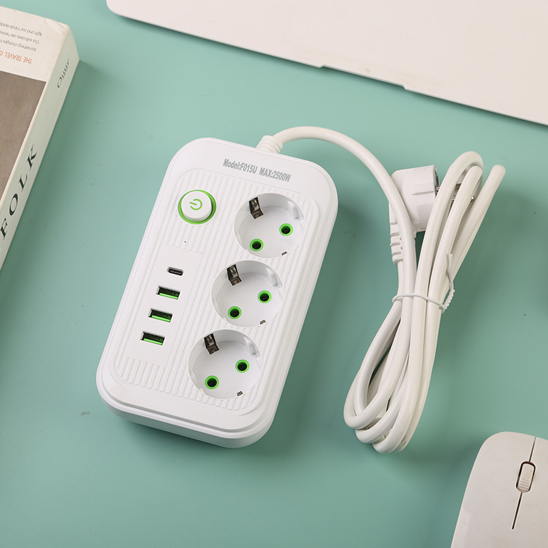 3USB + 1Type-C conector ruso de conexión europea caja estándar europea en blanco y negro