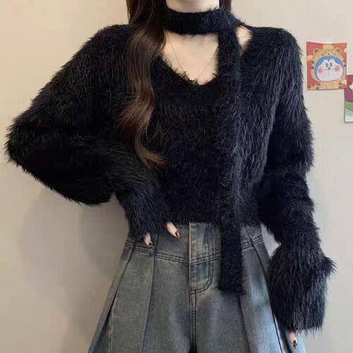 French-style goddess chic distinctive and beautiful women's winter sweater for autumn outerwear, stylish Chanel-inspired absolutely gorgeous top