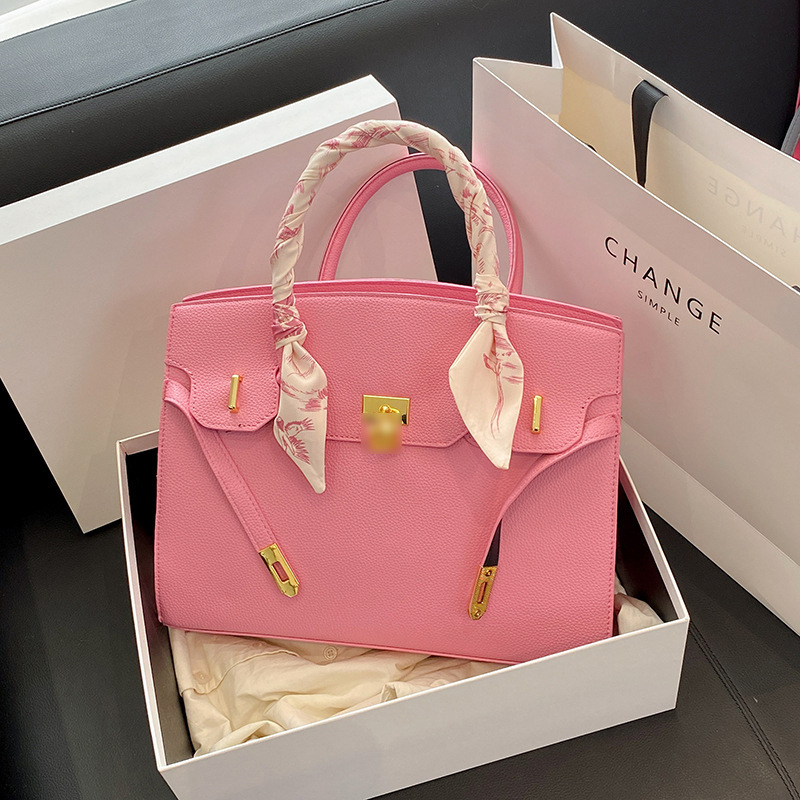 Gran capacidad de Kelly bolso para mujeres 2026 nuevo nicho de lujo viaje ligero bolso de hombro de alta sensación bolso de mujer