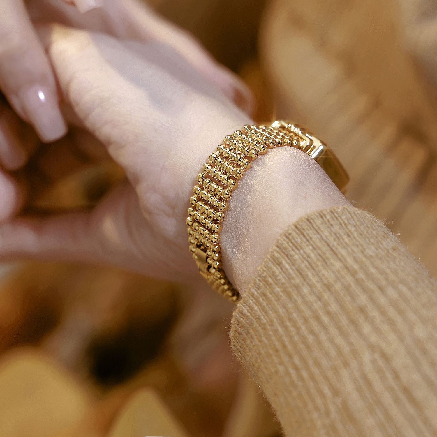 45g Weight Tempered Glass Mirror Material Alloy Strap Material Watch Classification Pointer Display Type Jewelry Buckle Buckle Style Rectangle Dial Shape Casual, Daily Occasion Quartz Movement Solid Color Pattern Women's Gender Elegant Style Elegant Solid Color Jewelry Buckle Quartz Watch Women's Watches 9