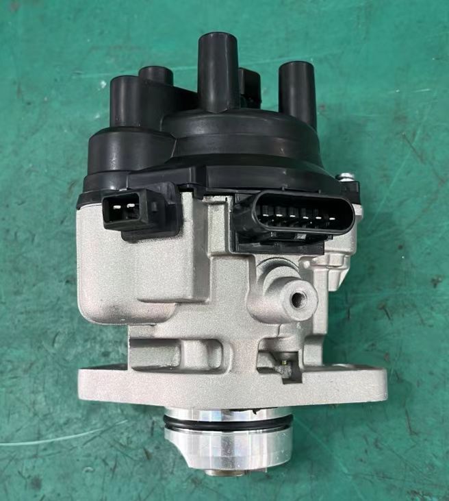 Ignition distributor for Mitsubishi Mitsubishi Mirage 1.5 MD153199 DST49411