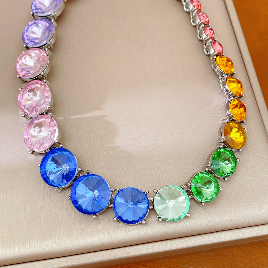 Collar ajustable de diamante redondo gradiente ligero de lujo nicho cadena de clavícula personalidad estilo de moda conjunto de joyería