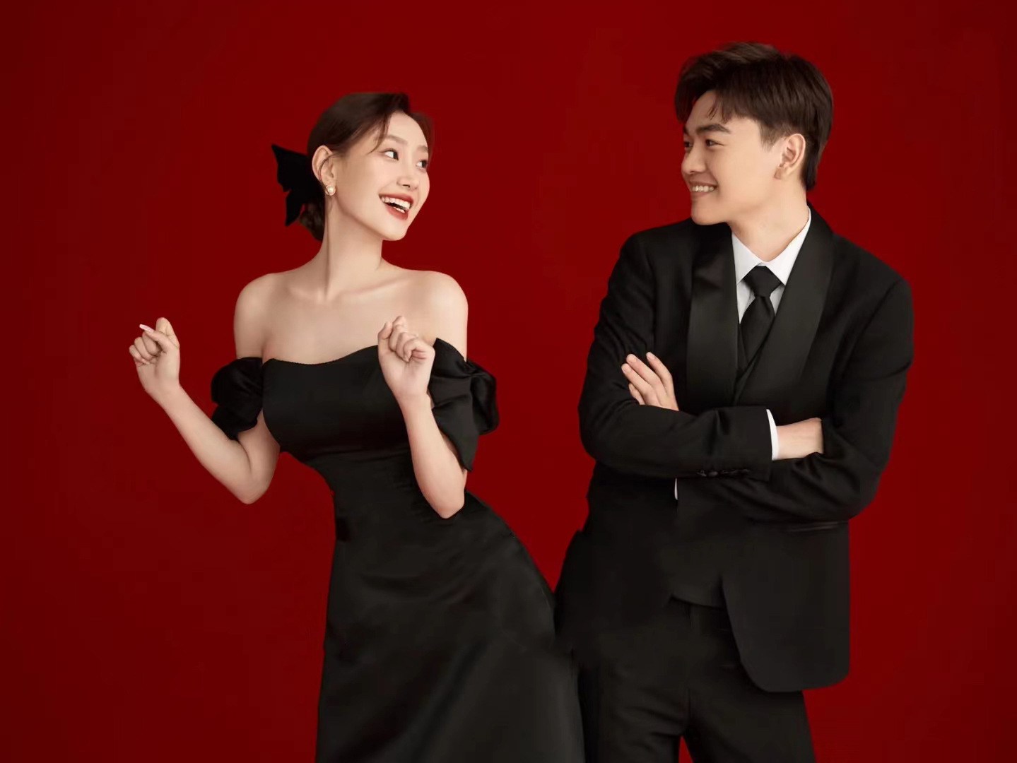 French Light Wedding Black Satin Hepburn Style Studio Theme Couple Photo Bowknot Marriage Registration Small Dress_ecoleips.com