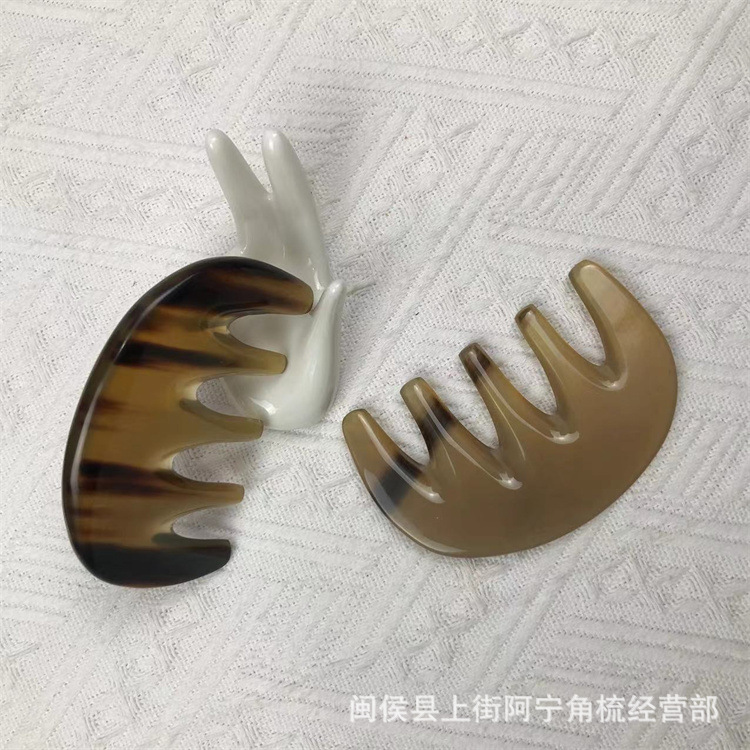 Natural Horn Five-Tooth Comb 9.5cm Scalp Massage Comb for Travel and Daily Hair Care overview
