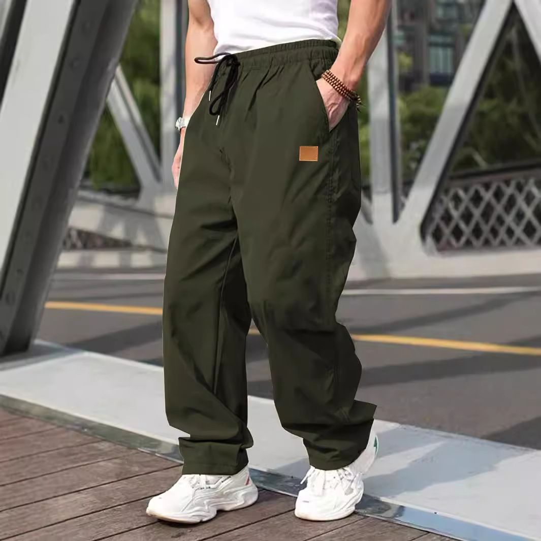 Salopette ample décontractée pour homme - Pantalon utilitaire uni avec étiquette en cuir, confortable et élégant au quotidien._voghion.com