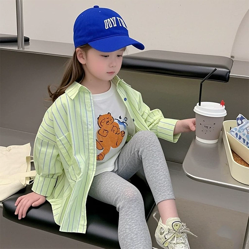 Рубашки для девочек весна и осень 2025 новый стиль иностранные модные дети с длинными рукавами в полоску тонкая рубашка солнцезащитный крем детская одежда