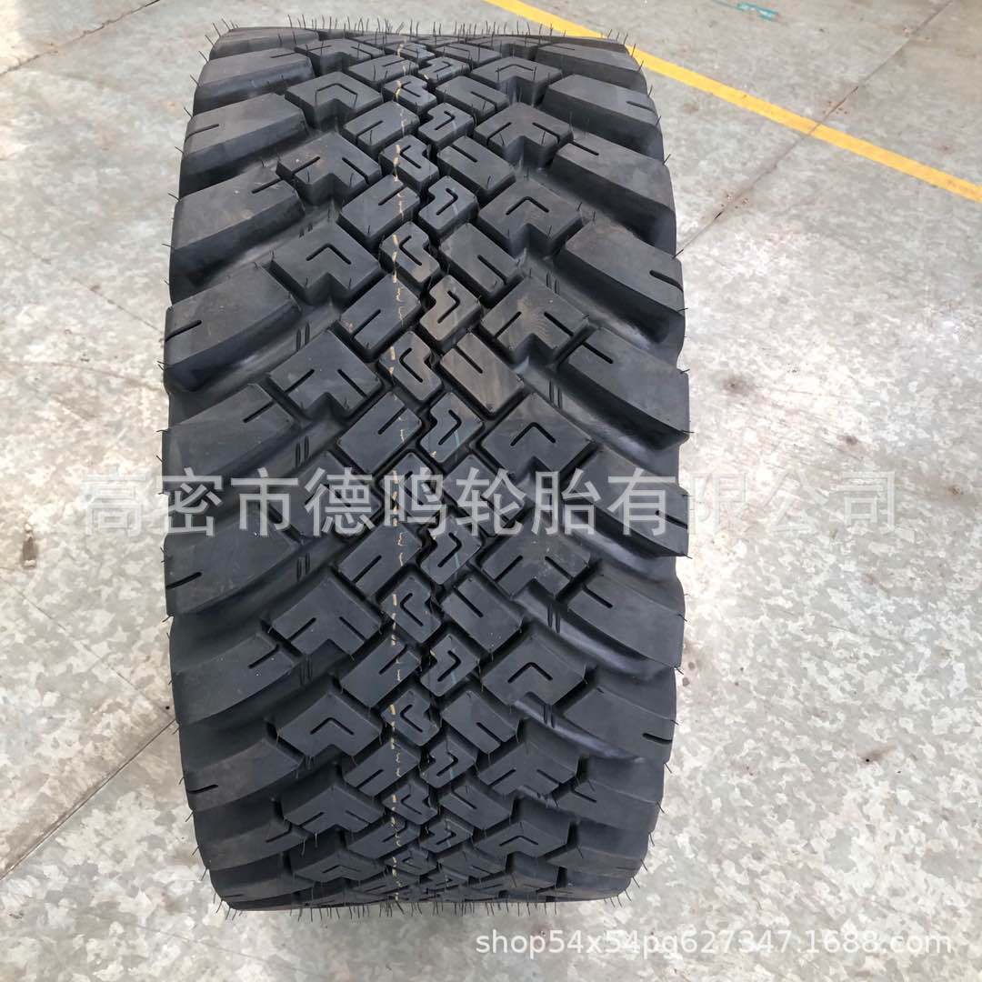 Suministro de fábrica maquinaria de construcción neumático 15,5/60-18 rodillo de carretera neumático nuevo