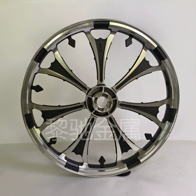 7-Spoke King Kong Prince Aluminum Alloy Motorcycle Wheel Hub, High-Quality Factory Direct Sale Motorcycle Wheel Hub in Silver and Black (Hub)