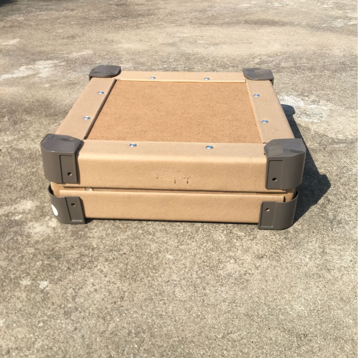 新型纸箱蜂窝纸箱周转箱可回收纸箱重复使用纸箱物流箱可拆卸纸箱