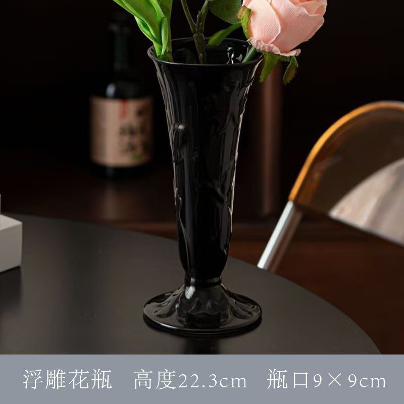 검은 튤립 (꽃 제외)