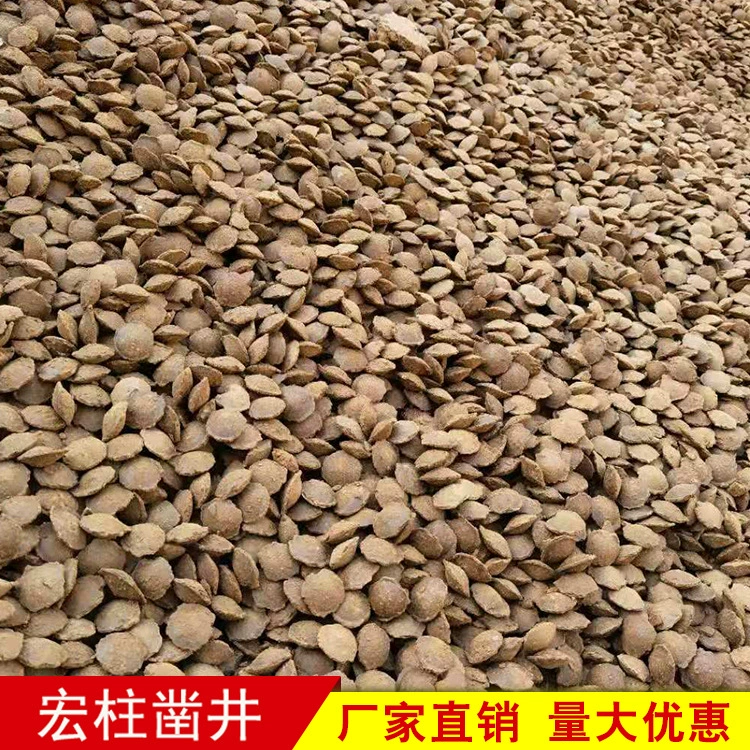 Желтый глиняный шар, красный глиняный шарик, небольшой глиняный шарик, наполнение старой скважины, наполнение задней скважины