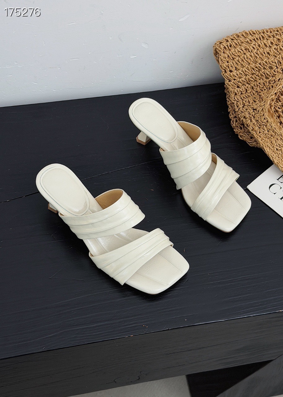 Sandal nữ da thật mũi vuông hở ngón quai ngang khóa gót thấp — đen, Màu trắng nhạt chi tiết 2