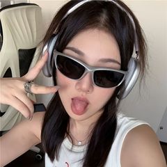 新型個性アウトドアスポーツ騎乗メガネ男性釣り偏光サングラスクロスボーダーファッション女性y 2kサングラス