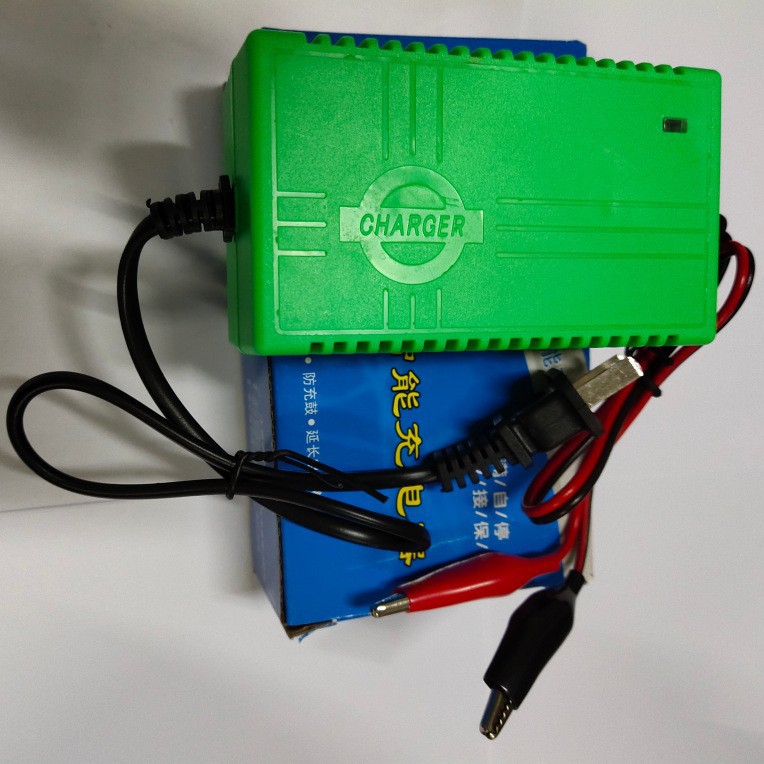 12 V充电器汽车夹子充电器锂电铅酸电池摆摊摩托车充电