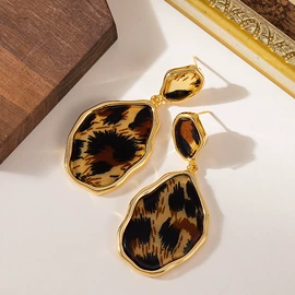 耳钉;耳环;戒指