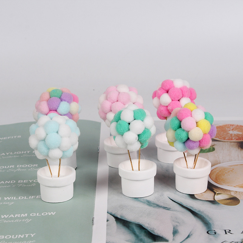 Perfume de automóvil adornos mini maceta de flores voladores de cabina globos montados en automóviles chicas corazón bola peluche adornos lindos decoración creativa