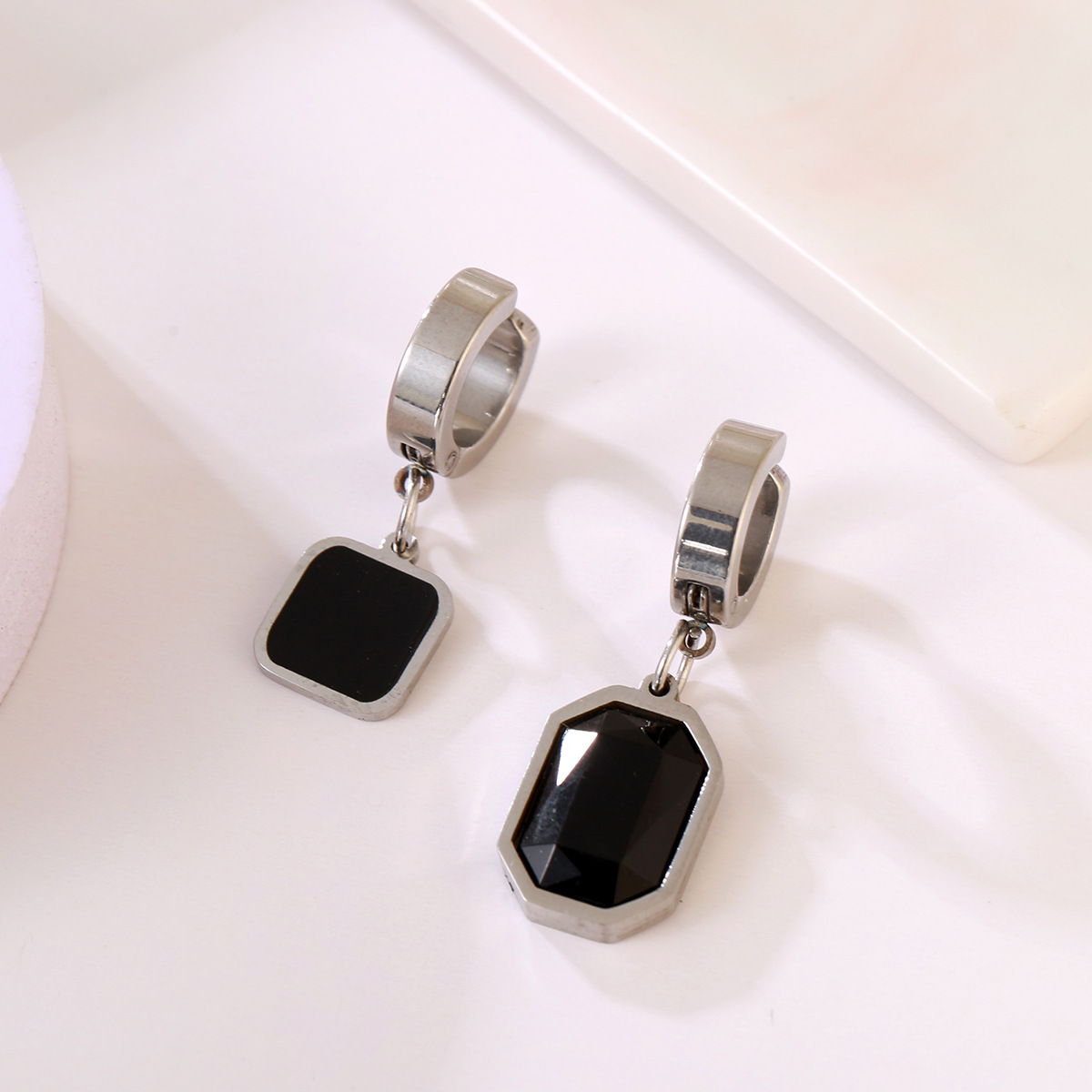 4g Weight 304 Stainless Steel Ear Needle Material Earrings Classification 1 Piece, 1 Pair Quantity Street Occasion 304 Stainless Steel Material Cross Pattern Unisex Gender Casual Style Handmade Craft Casual Cross Stainless Steel Plating Ear Clips 1 Piece 1 Pair 6