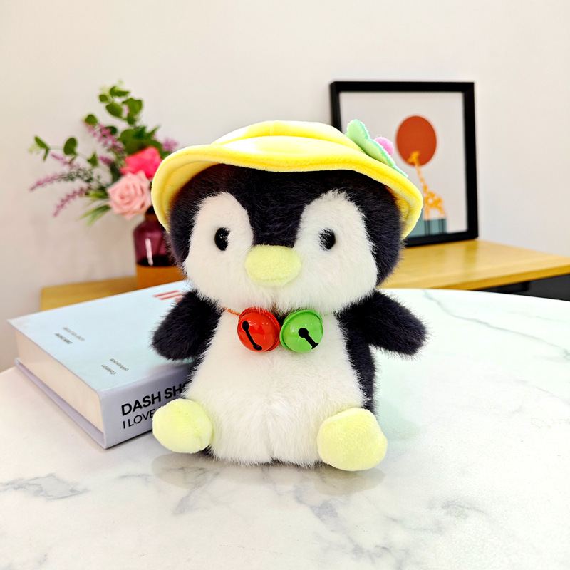 Muñecas, adornos, muñecas, juguetes de peluche, patos, dinosaurios, pingüinos, pollos amarillos, osos pardos, pandas, elefantes, carpincho, muñecas