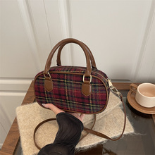 ���ֵ�����Ӱ���Ůʽ2025�¿�r��б����n�����ᱣ�g�����