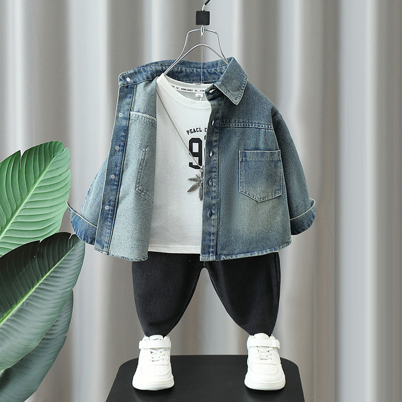 5771 camisa de mezclilla para niños 2024 otoño nuevo estilo chaqueta de bebé espalda camisa de mezclilla de etiqueta blanca para niños estilo de moda