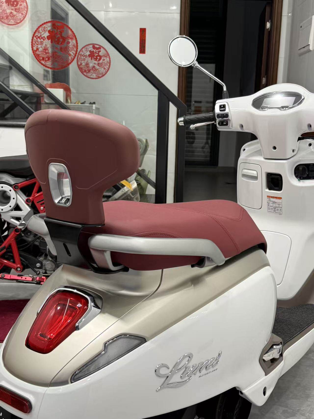 Suitable for Haojue Lumi125 Modified Rear Backrest, Rear Seat Lumbar Support, Passenger Backrest, Humpback Backrest, Cushion