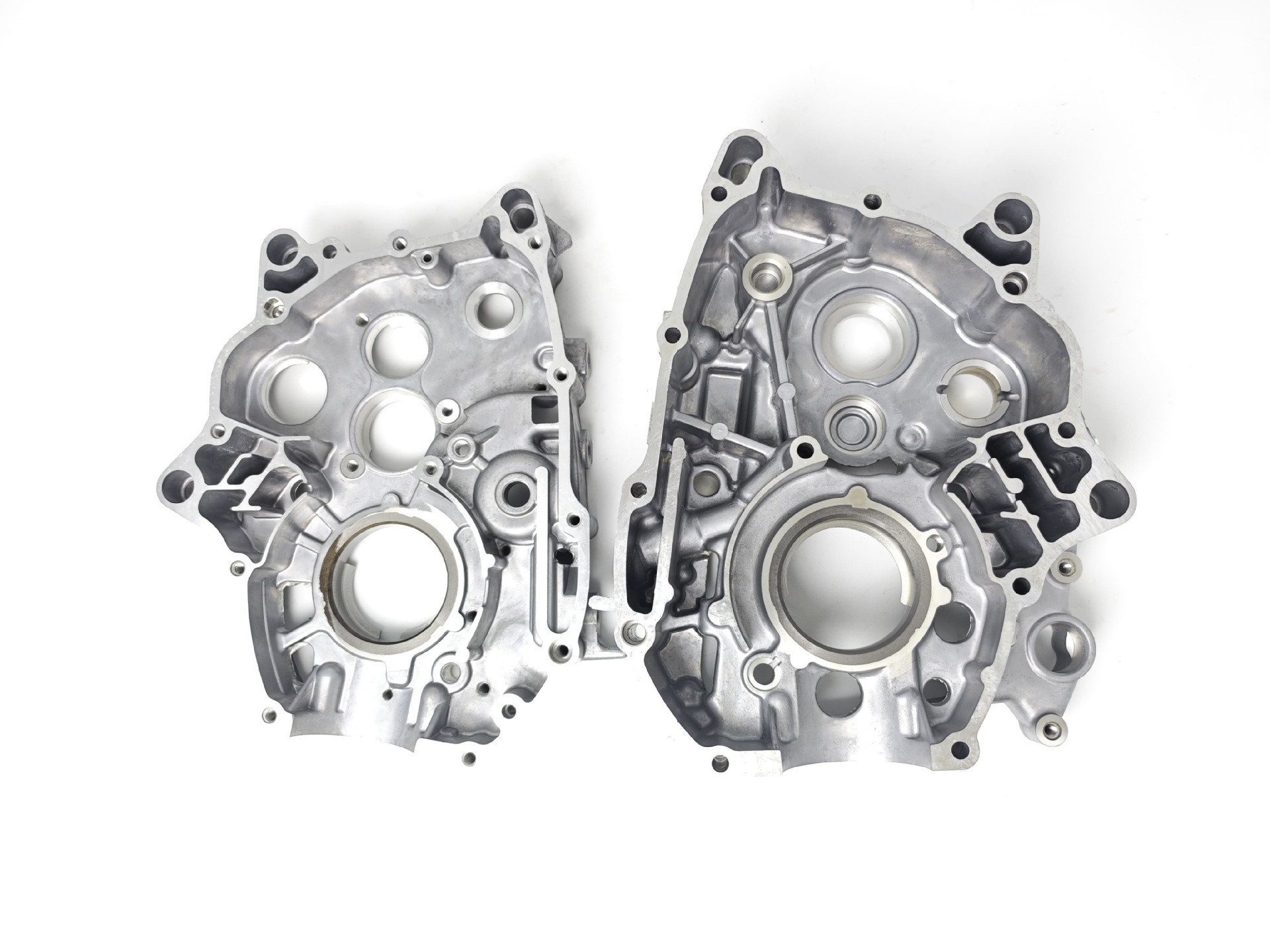 Xindazhou Benpiaoyue Weiwutian Sdh110-16A19A Left and Right Crankcase Cnc Machining Motorcycle Parts