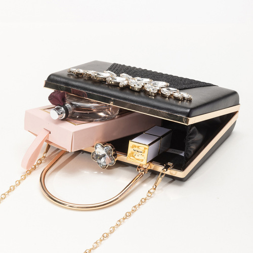 Early Spring European and American Retro Handbag Fashion Trend Princess Dinner Bag Party Banquet Cheongsam Chain Shoulder Bag