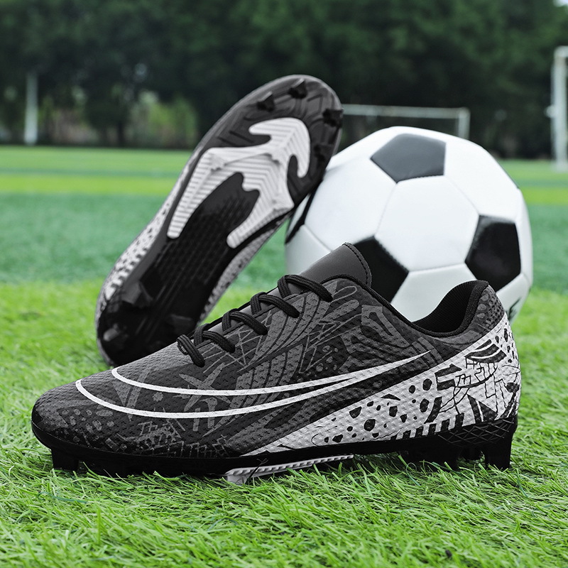 2025 nuevos zapatos de fútbol antideslizantes de clavos largos zapatos de entrenamiento deportivo para hombres y mujeres zapatos deportivos adolescentes al por mayor