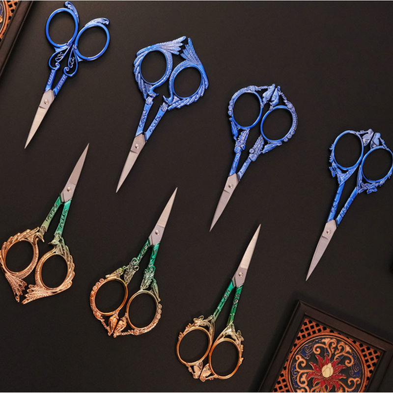 Home Cross-Stitch Plum Blossom Scissors Stainless Steel Classic Plum Blossom Mini Scissors European Electroplated Retro Scissors