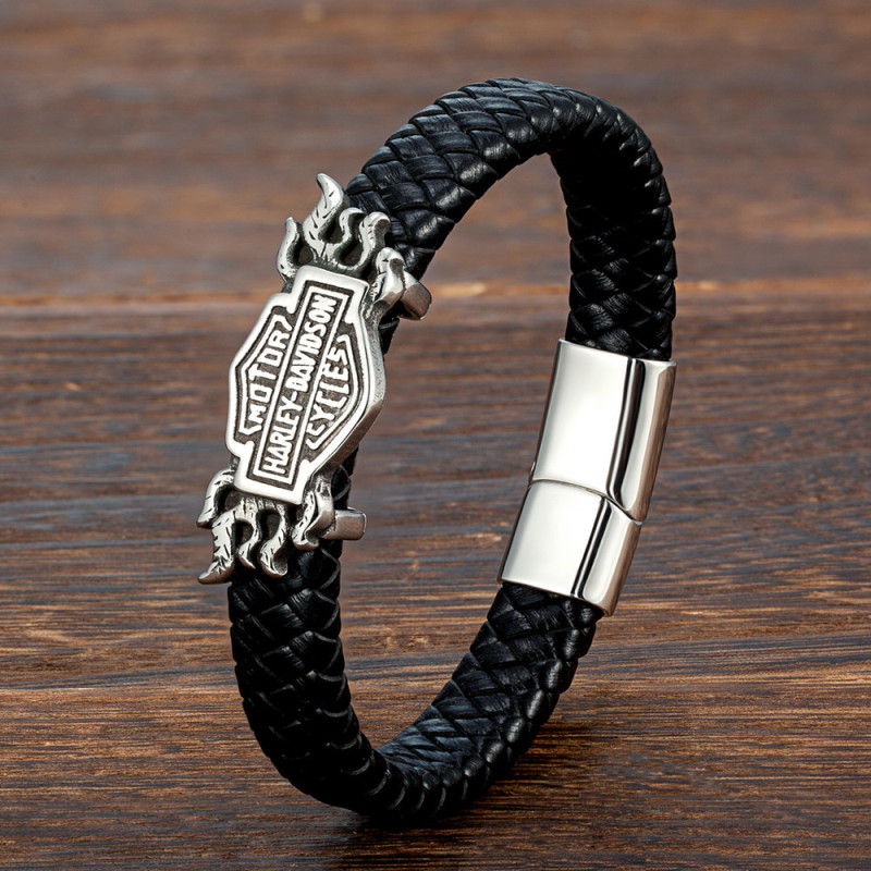 Cross-border Hot Sale Harley Knight Shield Woven Genuine Leather Bracelet Men's Fashion Trend Personalized Stainless Steel Bracelet Cross-border Hot Sale Harley Knight Shield Woven Genuine Leather Bracelet Men's Fashion Trend Personalized Stainless Steel Bracelet