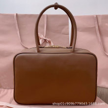 �����¿��L�ֱ�����̖���ṫ�İ�ţƤ�̄�ͨ�ڰ����g��μ�б���