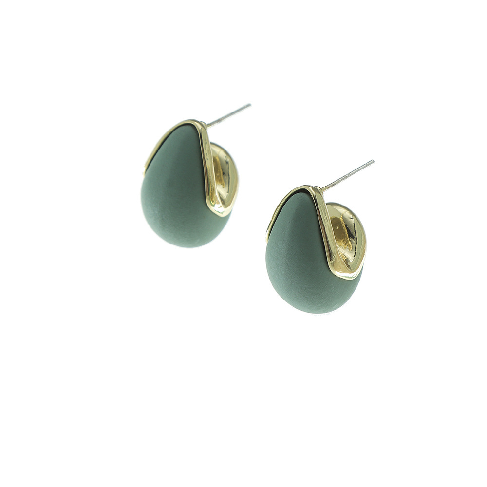 Einfache Geometrische Acryl-sprühfarbe Metall Kontrast Ohrringe Großhandel Nihaojewelry display picture 2