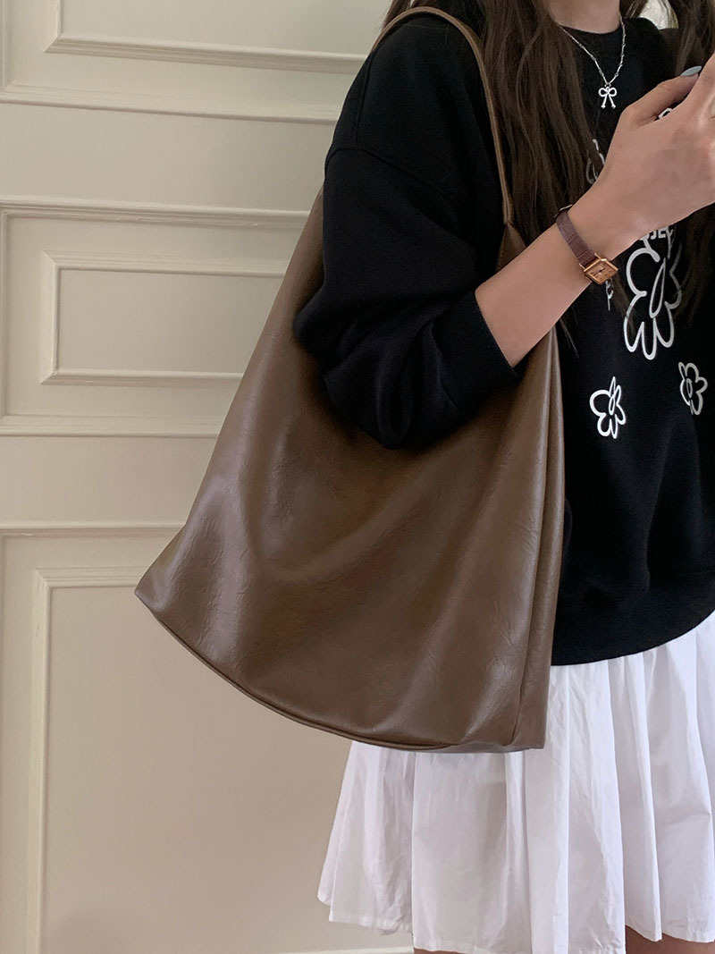 Women's Large Soft Leather Shoulder Tote Bag For Daily Commuting_voghion.com