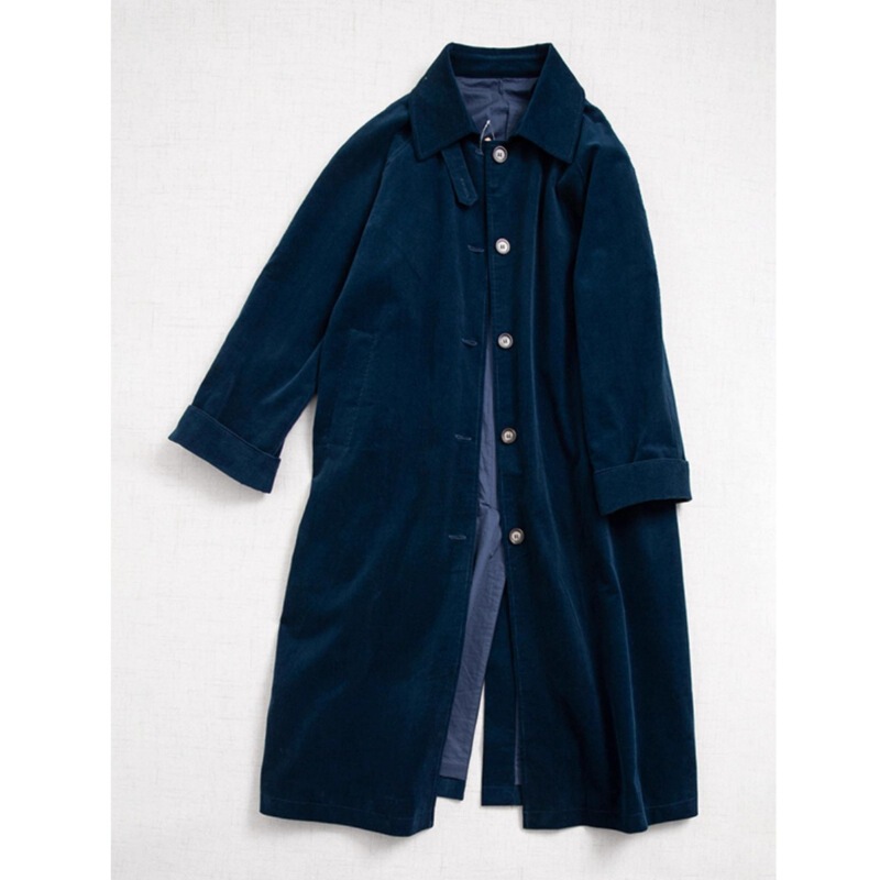 2026 Autumn and Winter New Japanese Style Loose Plus-Size Long Raglan Sleeve Trench Coat Pure Cotton Corduroy Coat for Women