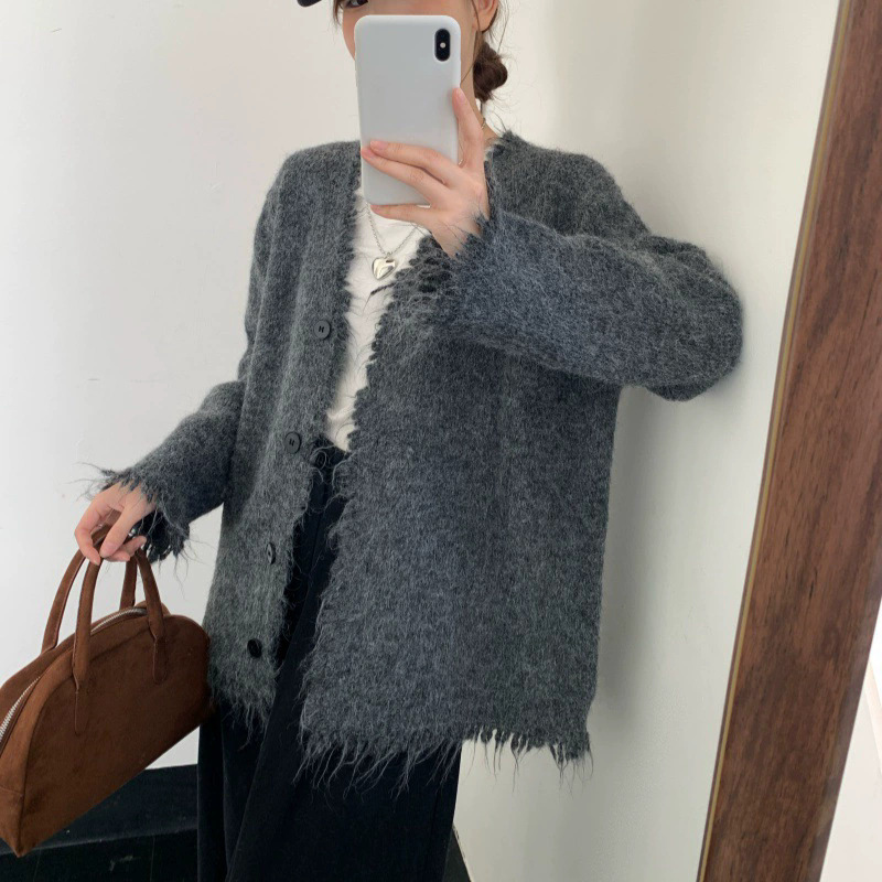 韩系设计感复古纯色针织开衫女秋冬新款气质长袖宽松软糯女装外套|undefined