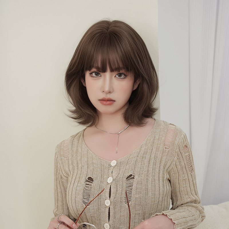 2025 New Cross-Border Wig for Women with Short Curly Hair and Outer Flip Fashion Internet Celebrity Full Chemical Fiber Full Headgear