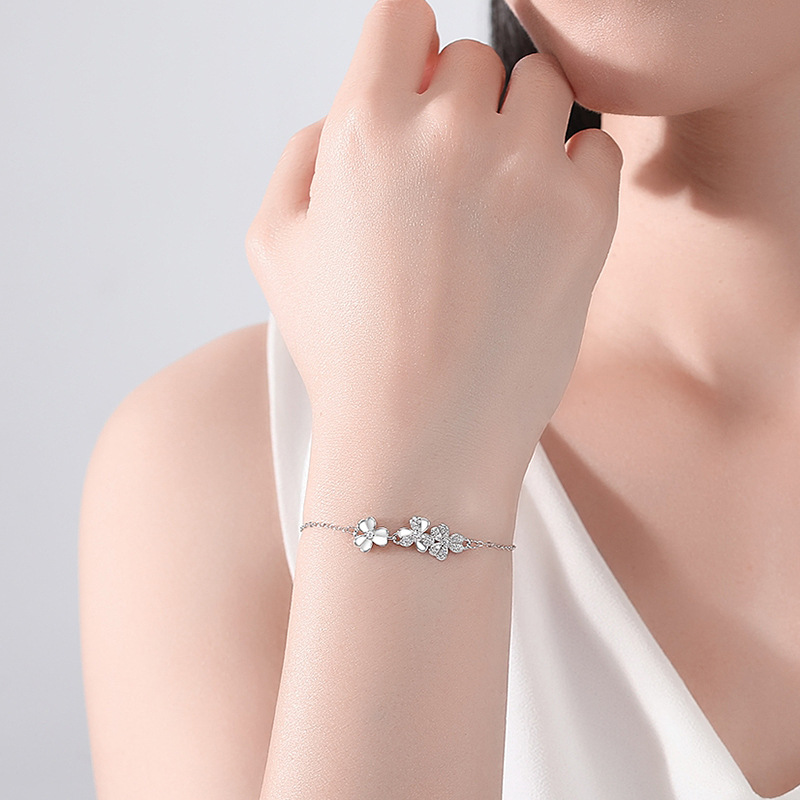 S925 pulsera de tres hojas de plata femenina estilo coreano fresco hoja de ginkgo artístico dulce regalo de joyería para novia