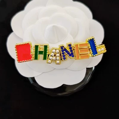 letter brooch double enamel color craft: Yaxa sancaqları