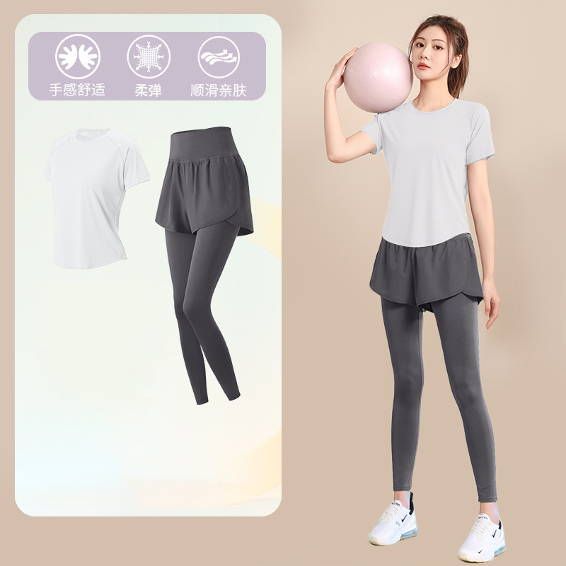 흰색 반팔 + 씨락 그레이 바지