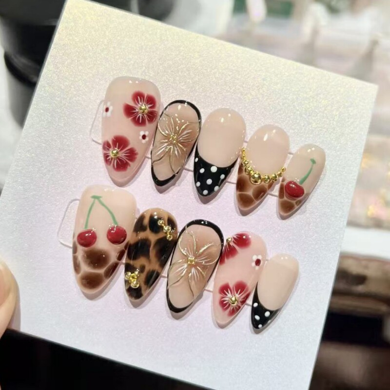 Christmas European and American Almond-Shaped Nails, Spring and Summer Whitening, Ins-Style French Handmade Wearable Nails, Finished Nail Products Wholesale