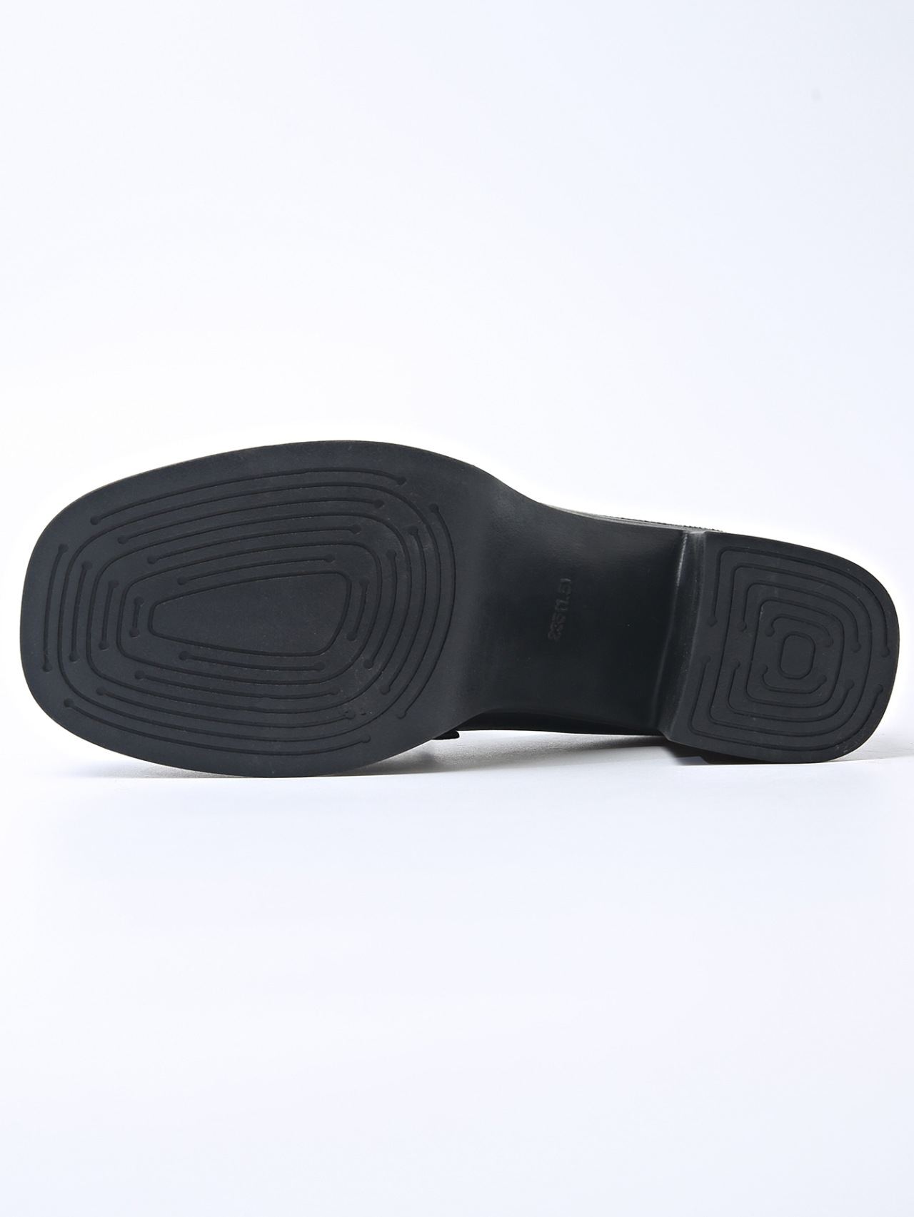 Dames leren loafers in britse stijl met chunky blokhak_voghion.com