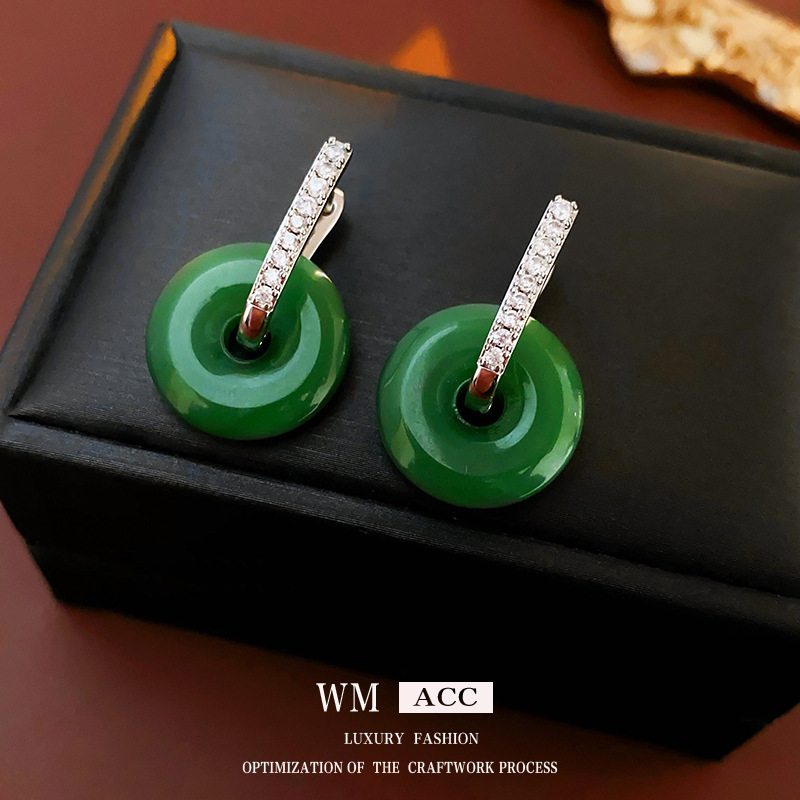 Nuevo estilo chino redondo diamantes jade perfiles de moda temperamento retro pendientes ligeros de lujo alta sensación de fábrica de auriculares al por mayor