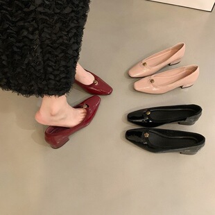 ��ʽС���L�tɫͨ�چ�ЬŮЬ��2025���¿�＾����͸��\��ưЬ