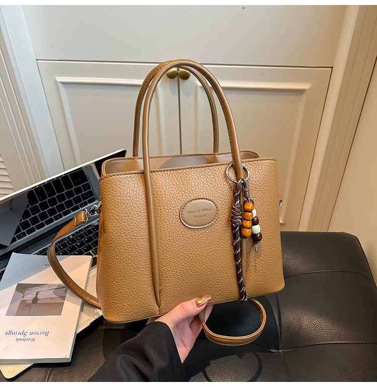 Bolso de mano para mujeres 2025 nuevo estilo de invierno de alta calidad nicho lujoso retro bolso de hombro bolso de balde de agua image 8