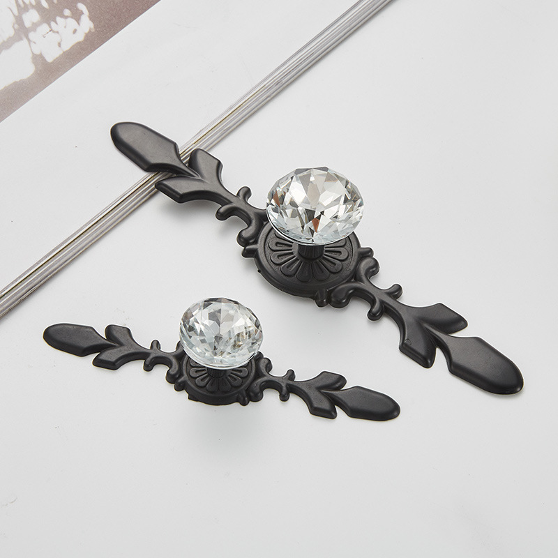 Zinc alloy single hole handle European style simple transparent crystal single hole cabinet wardrobe door handle glass drill handle