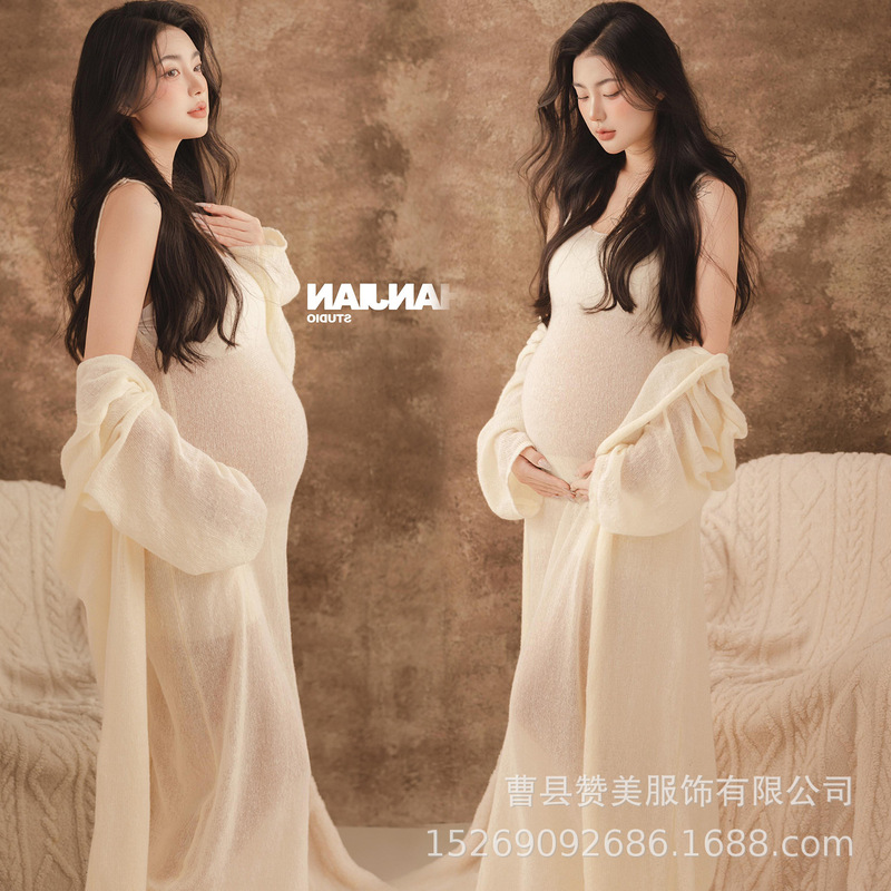 New Style Maternity Photo Shoot Outfits for Studios, French-Style Elegant Set for Pregnant Moms, Indoor Photoshoot at Home New Style Maternity Photo Shoot Outfits for Studios, French-Style Elegant Set for Pregnant Moms, Indoor Photoshoot at Home