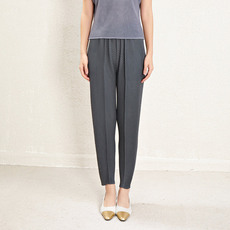 Sanzhai harem pants Women's Spring/Summer 2024 New pleated high waist straight cigarette tube slimming skinny casual long pants Sanzhai harem pants Women's Spring/Summer 2024 New pleated high waist straight cigarette tube slimming skinny casual long pants