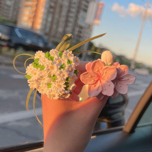 Aromatherapy gypsum tulip car air outlet pink peach blossom air conditioner air outlet clip decorative diffuser stone cross-border