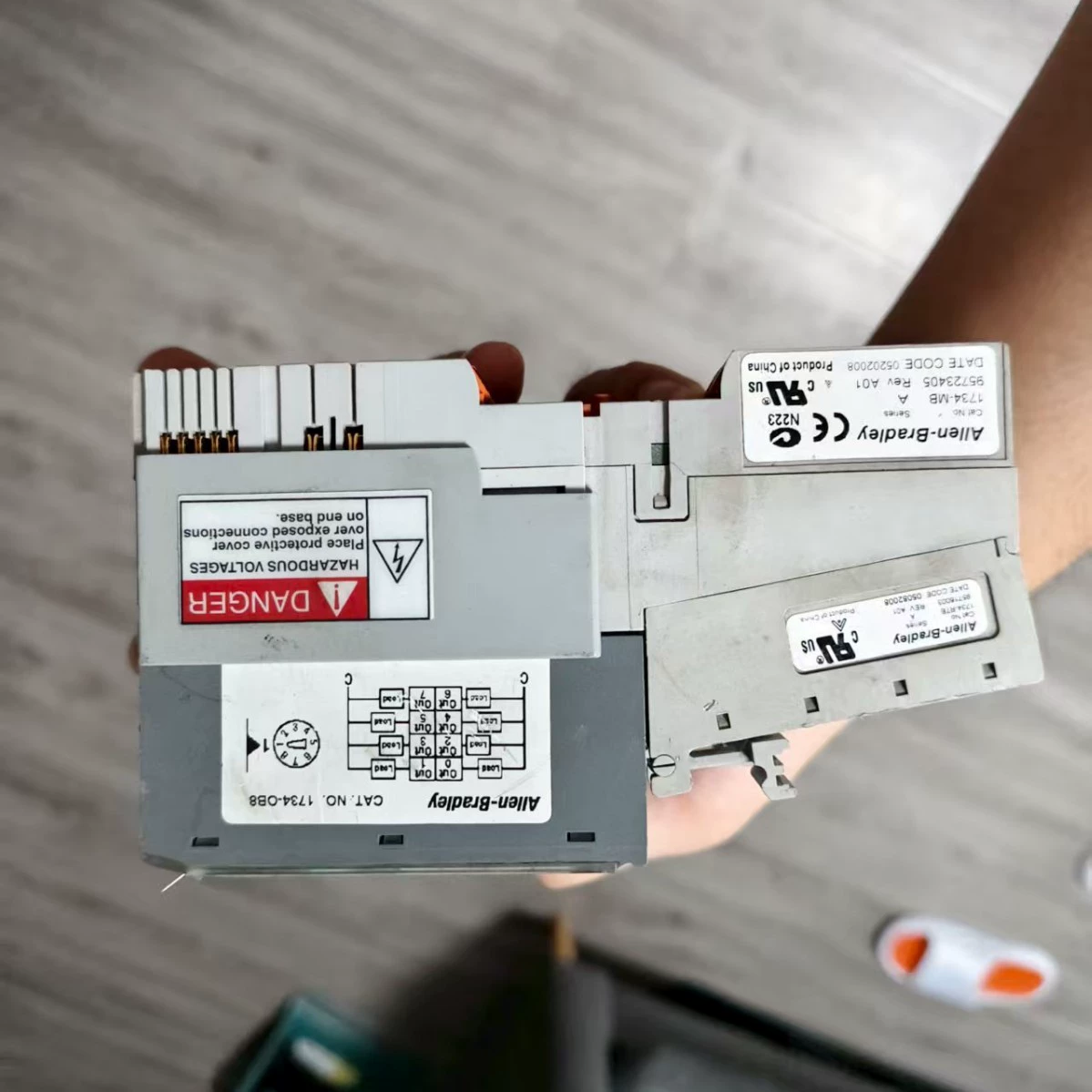 Сетевой адаптер Allen-Bradley Rockwell 1734-ADN, китайский поставщик, цена договорная перед покупкой.