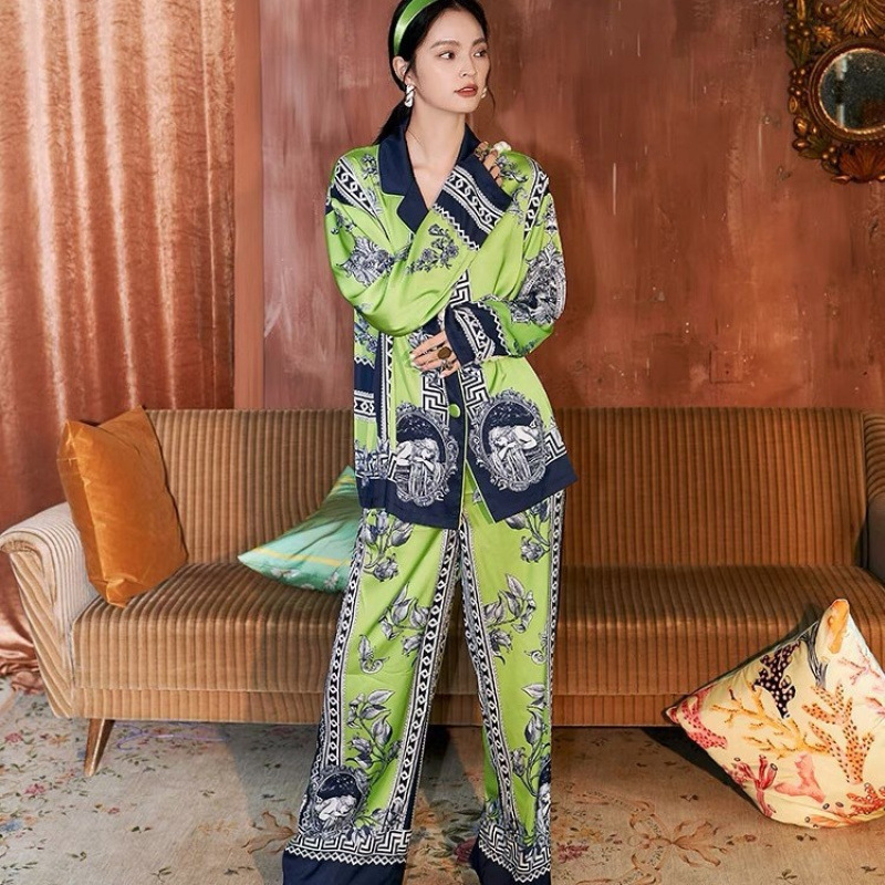 여성을위한 보헤미안 스타일 하이 엔드 얼음 실크 잠옷 2025 새로운 봄, 가을 긴팔 바지 투피스 홈웨어 세트